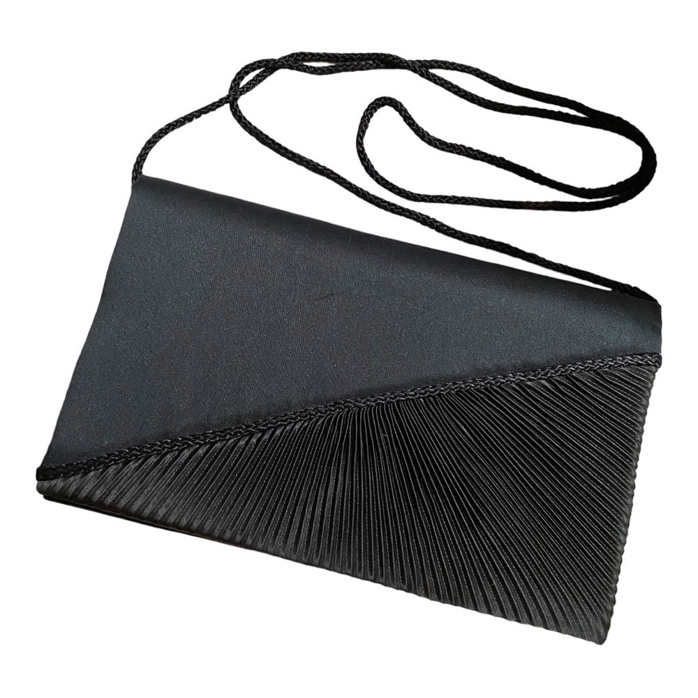 La Regale Black Clutch w Strap